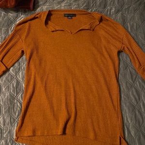 Long sleeve waffle shirt - copper color. Size XS but fits a S